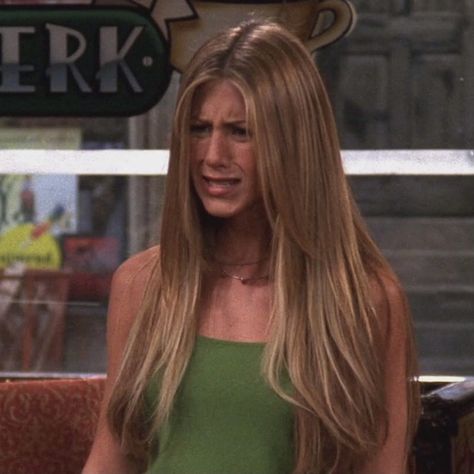 the one with the proposal S6E25 like if you save or use Rachel Green Dark Blonde, Rachel Season 9 Hair, Rachel Green Haircut Layers Long, Long Rachel Green Hair, Long Hair Rachel Green, Rachel Greene Hairstyles, Rachel Green Wavy Hair, Rachel Green Straight Hair, Rachel Green Highlights