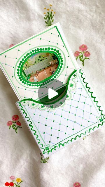 Tunnel Book Diy, Tunnel Books, Tunnel Book Ideas, Tunnel Book Tutorial, Tunnel Book, Toy Theatre, 3d Paper Art, Pop Up Art, Fun Easy Crafts