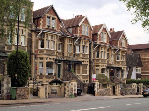 Queen Anne style semi detached villas, c1890 English Row Houses, Georgian House Uk, Edwardian House Exterior, Edwardian Houses, Edwardian Homes, Norman Architecture, Brindleton Bay, Edwardian Architecture, Garden Front Of House