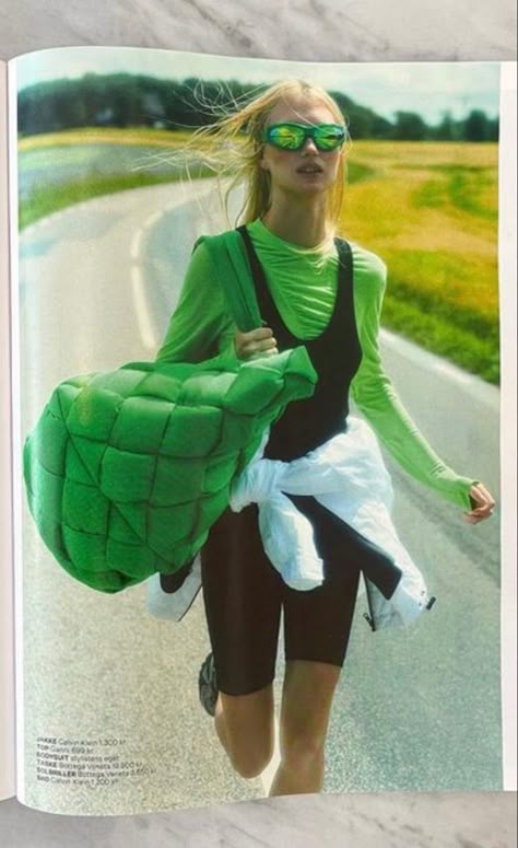 Vogue Sport Editorial, Running Fashion Editorial, Running Editorial, Famous Fashion Photography, Seaweed Fabric, Athleisure Editorial, Sportswear Editorial, Sports Editorial, Activewear Editorial