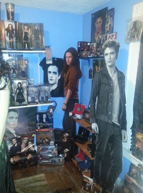 Vampire Twilight, Twilight Funny, Best Room, Twilight Memes, Twilight Cast, Team Jacob, Twilight Photos, Hot Vampires, Twilight Film