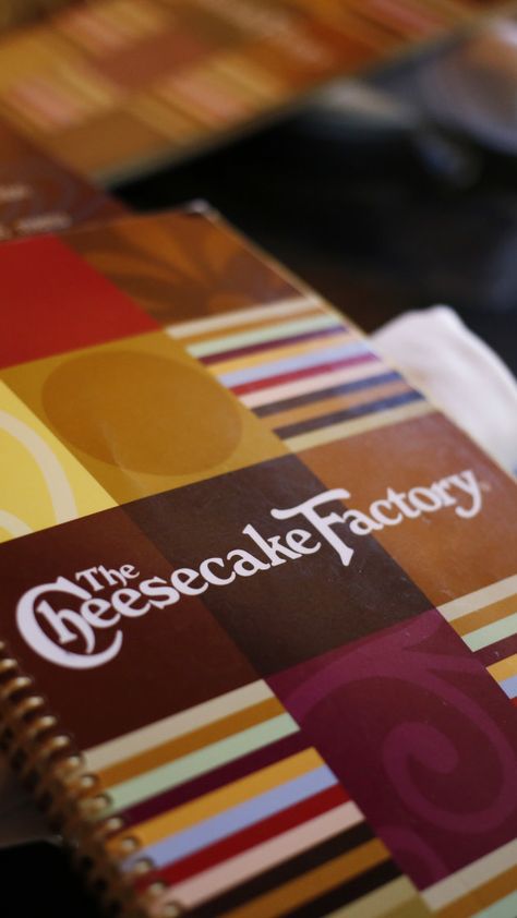 The Cheesecake Factory has a brand-new menu item -- and everyone's going wild over it via @AOL_Lifestyle Read more: https://www.aol.com/article/lifestyle/2017/07/10/cheesecake-factory-funfetti-cheesecake/23024026/ Cheesecake Factory Menu, Cheescake Factory, New York Trip Planning, Funfetti Cheesecake, The Cheesecake Factory, Fast Food Places, Menu Book, Food Spot, Desserts Menu