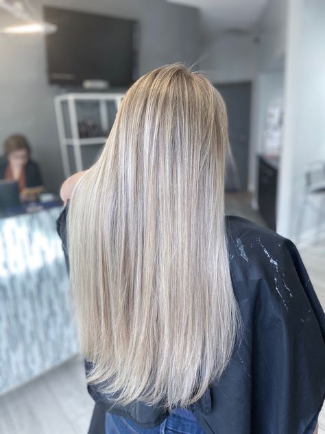 Blonde With Foils, Back To Back Blonde Foils, Blonde Hair Looks Highlights, Long Blond Highlighted Hair, Light Blonde With Highlights, Babyhighlights Balayage Blonde, Light Dimensional Blonde, Cool Blonde Hair Highlights, Light Blonde Babylights