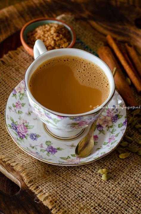 Vegan Masala Chai - Vegan Milk Tea - Tomato Blues Cardamom Tea Recipe, Peanut Punch, Cardamom Tea, Chai Tea Recipe, Good Morning Tea, Chai Recipe, Chinese Dessert, Tea Snacks, Vegan Milk