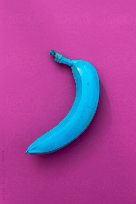 color | pink + blue Colorful Art Aesthetic, Bananas Aesthetic, Perfume Genius, Violet Background, Social Media Art, Blue Banana, Banana Art, Concept Photography, Fruit Wallpaper