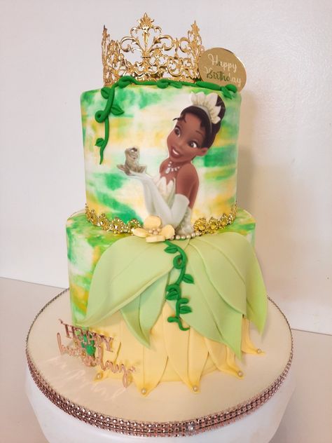 Princess Tiana Birthday Cake Ideas, Princess And Frog Cake, Princess Tiana Cakes, Princess And The Frog First Birthday Party Ideas, Princess Tiana Birthday Party Cake, Tiana Princess And The Frog Birthday Party, Princess And The Frog Cakes, Tiana Princess And The Frog Party, Princess And The Frog Birthday Ideas