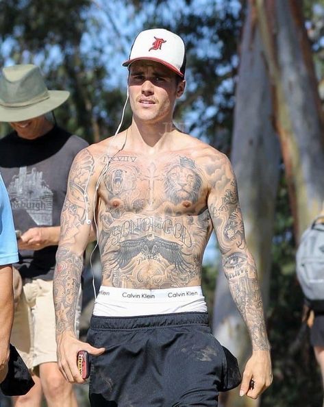 Alpha Male Tattoo, Male Tattoo Ideas, Attitude Tattoo, Justin Bieber News, Sagging Pants, Justin Bieber Wallpaper, Justin Bieber Photos, Justin Bieber Pictures, I Love Justin Bieber