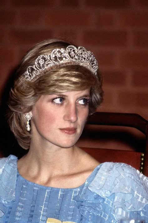 Diana Tiara, Saint John New Brunswick, Princess Diana Wedding, Diana Princesa, State Dinner, Princess Diana Fashion, Princess Diana Photos, Princess Diana Pictures, Princess Diana Family