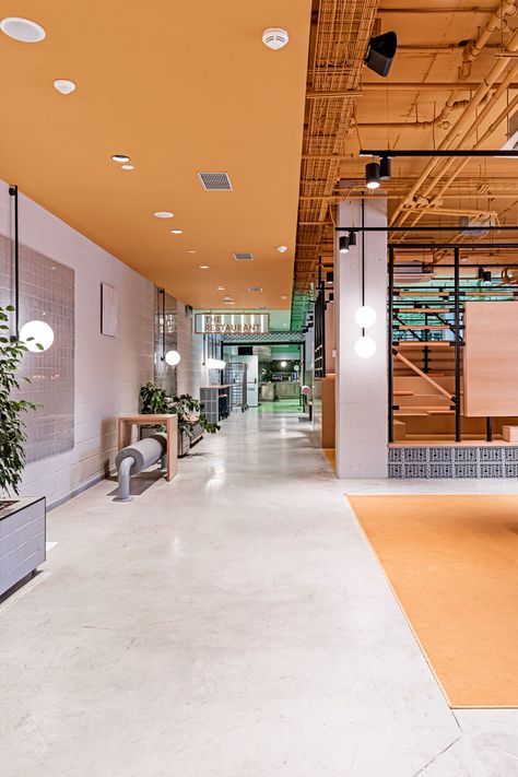 Masquespacio Creates Bold Student Housing Using Minimal Materials - Metropolis Student Residence, Veuve Cliquot, Office Ceiling, Open Ceiling, School Interior, Student Housing, Office Space Design, Student House, Architecture Magazines