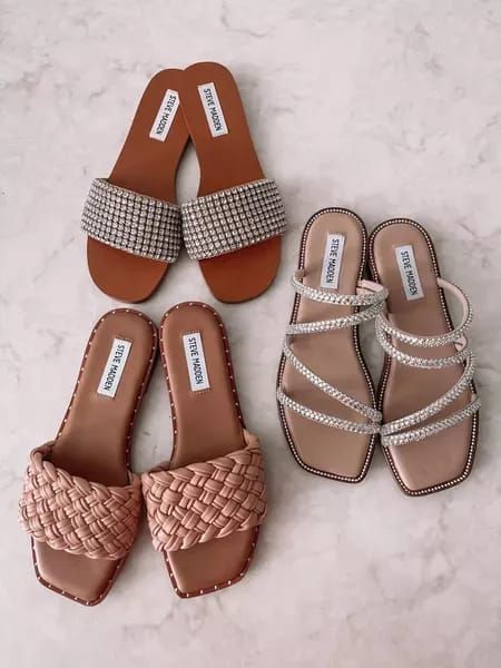 Classy Slides, Pretty Sandals, Ladies Footwear, Nice Sandals, Family Fitness, Fashion Family, Gifts For Runners, Girly Shoes, Cute Sandals