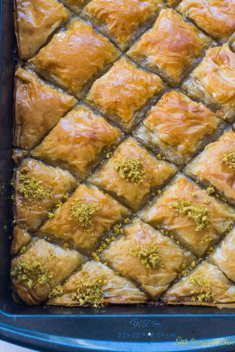 Pistachio Baklava with Orange Blossom Simple Syrup via LittleFerraroKitchen.com Heavenly Dessert Recipe, Best Baklava Recipe, Greek Baklava, Pistachio Baklava, Baklava Recipe, Walnut Recipes, Easy To Make Desserts, Kosher Recipes, Jewish Recipes