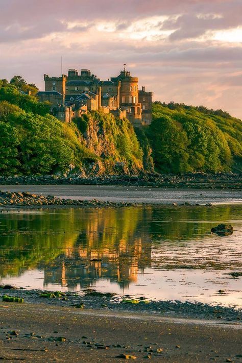 Culzean Castle, Scotland Highlands Castle, Culzean Castle, British Castles, Castle Scotland, Castles In Scotland, Scotland Castles, Scottish Castles, Castle Ruins, Castle House