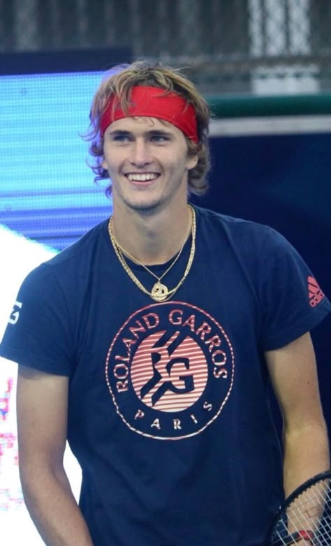 Zverev Alexander, Alex Zverev, Tennis Champions, Sascha Zverev, Tennis Pictures, Atp Tennis, Greek Men, Tennis Photos, Chris Evert