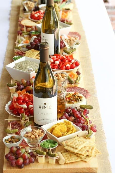 This is an easy tutorial on How to Make an a beautiful Antipasto Board Table Runner. Impress your friends and guests with this beautiful display of your favorite Antipasto foods as it runs down the center of your table on your homemade board. #ad Dinner Ideas Guests Friends, Italian Graze Table, Tasting Table Ideas, Antipasto Board, Tapas Buffet, Antipasti Board, Tapas Board, Antipasti Platter, Board Table