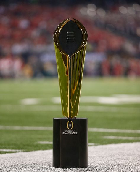 20150112_cfp263 College Football Championship, Football Trophy, Soccer Academy, Sports Trophies, Football Trophies, Academy Logo, Buckeye Nation, College Football Teams, Trophy Design