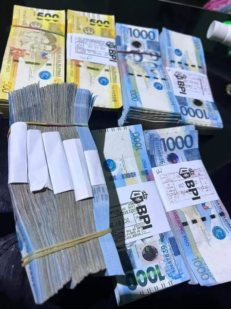 Philippine Money Aesthetic, Ph Money, Money Pesos, Philippines Money Pictures, Money Philippines Pictures, Philippines Money, Money In Wallet, Philippine Money, Money Philippines