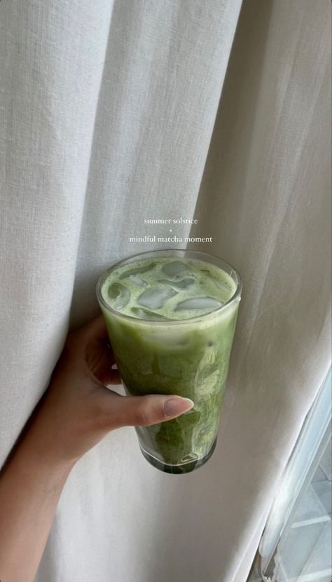 Matcha Instagram Story, Matcha Girl Aesthetic, Matcha Branding, Coffee Captions Instagram, Starbucks Drink Menu, Drink Matcha, Matcha Girl, Healthy Girl Aesthetic, Matcha Lover