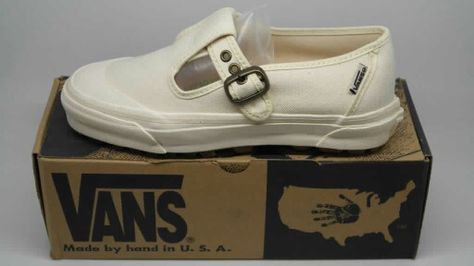 90s Vans Shoes, Vans Mary Janes, Mission Fits, 90s Vans, Cute Vans, Vans White, Dream Shoes, Shoe Lover, Vintage Shoes