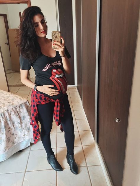 Punk Maternity, Pregnancy Outfits Casual, Pregnant Looks, Outfit Mexicano, Baby Bump Clothes, Prego Outfits, Casual Maternity Outfits, Pregnant Outfit, Mama Fashion