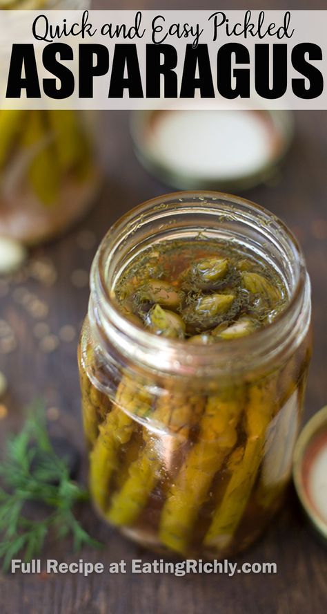 Pickled Asparagus Recipe, Canning Asparagus, Pickled Vegetables Recipe, Pickled Asparagus, Football Party Food, Pickled Veggies, Pickled Vegetables, Garden Recipes, Asparagus Recipe