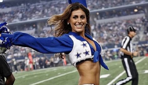 Jinelle Esther, a Dallas Cowboys cheerleader. opened up about her workout regimen and eating habits in a recent interview. #JinelleEsther Dcc Cheerleader Diet, Dallas Cowboy Cheerleader Diet, Cheerleader Diet, Girls Exercise, Americas Sweethearts, Cheerleading Workouts, Dallas Cheerleaders, Cowboys Cheerleaders, Running A Marathon