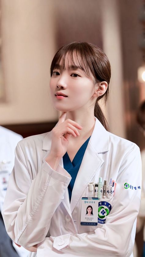 Dr Romantic, Romantic Doctor Teacher Kim, Dr. Romantic, Romantic Series, Medical Photography, Aesthetic Doctor, Korean Couple Photoshoot, Medical School Life, Medical Pictures