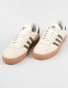 Christmas List Shoes, Styling Adidas Gazelle, Shoes To Get For Christmas, Gazelle Shoes Outfit, Shoe Trends 2024, Winter Shoes 2024, 2024 Shoe Trends, Shoes That Go With Everything, Women’s Sneakers