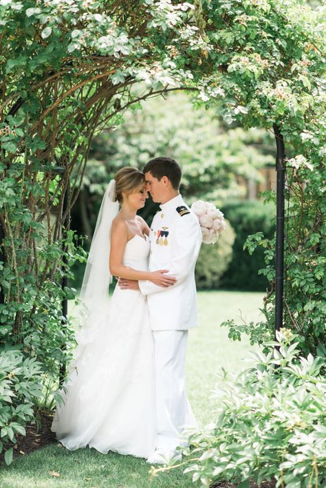 Military Wedding Air Force, Annapolis Naval Academy, Naval Academy Wedding, Sailor Wedding, Military Wedding Marine, Marina Wedding, Military Wedding Photography, Military Weddings, Military Marriage