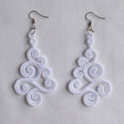 Fsl Earring Designs, Machine Embroidery Earrings, Fsl Machine Embroidery, Fsl Embroidery Designs, Fsl Embroidery, Janome Embroidery, Machine Embroidery Christmas, Best Embroidery Machine, Embroidery Earrings