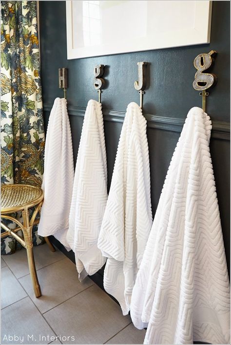 Bathroom Towel Hooks Ideas, Bathroom Organization Hacks, Bathroom Towel Storage, Bathroom Towel Hooks, Decorating Bathroom, Boys Bathroom, Towel Storage, Girls Bathroom, Diy Bathroom Decor