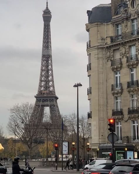 Torre Eiffel Paris, France City, Paris Dream, Paris Vibes, Paris Jackson, Parisian Life, Paris Aesthetic, City Of Love, Living In Paris