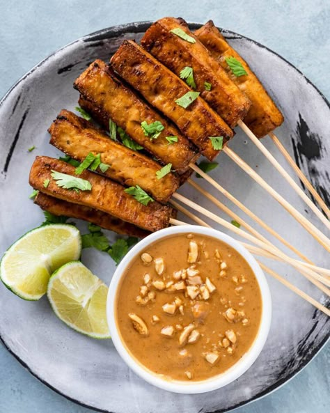 Tofu Satay with Peanut Sauce - Six Hungry Feet - Recipes Tofu Appetizer Recipes, Tofu Appetizers, Tofu Satay, Satay Tofu, Homemade Peanut Sauce, Saturday Lunch, Peanut Sauce Recipe, Soup Dish, Vegan Asian