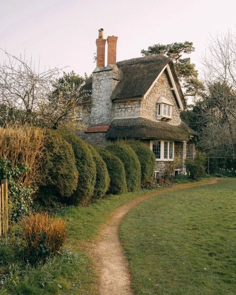 The Long Road Home Anne Of Green Gables Aesthetic, Fairy Oak, Fantasy Houses, Lovely Landscapes, Ivy Cottage, English Farmhouse, Cottage Designs, Flowered Dress, Hillside House