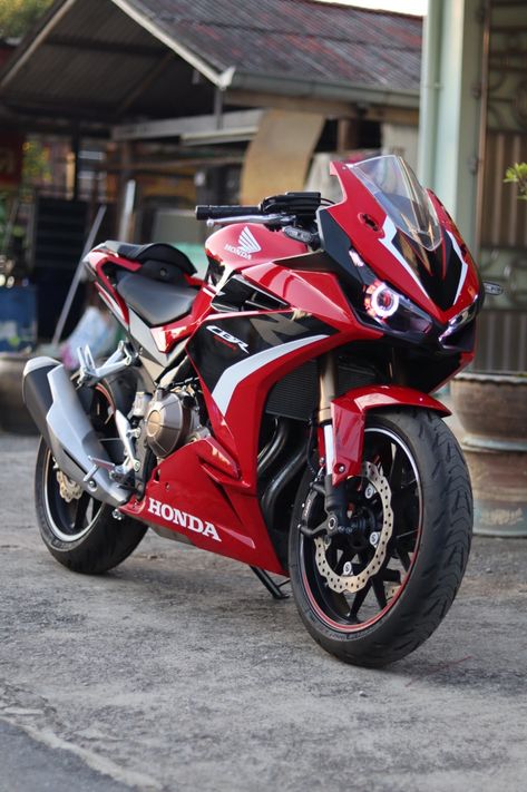 Racing Wallpaper, Yamaha R3, My 2022, Custom Sport Bikes, Crotch Rocket, Demon Eyes, Sports Bike, My Demon, Concept Motorcycles