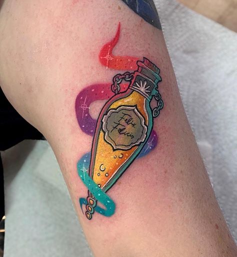 Harry Potter Liquid Luck Tattoo, Big Harry Potter Tattoo, Liquid Luck Tattoo, Hufflepuff Tattoo, Aa Tattoos, Liquid Luck, Dragon Tattoo Sketch, Harry Potter Colors, Luck Tattoo