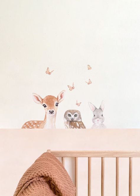 ALLE MUURSTICKERS – Forest and bear NL Nursery Color Palette, Cottagecore Nursery, Ranch House Decor, Baby Corner, Bedroom Design Trends, Kids Bedroom Walls, Baby Zimmer, Nursery Mural, Kids Bedroom Inspiration