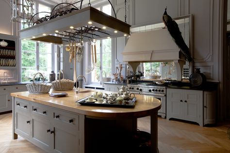 Gorgeous French Kitchen with Hanging Rack and Amazing Windows...and a peacock Chalon Kitchen, Modern Chateau, Chateau Kitchen, Kitchen Suite, Barn Kitchen, Freestanding Kitchen, Kitchen Concepts, French Kitchen, Kitchens And Bedrooms