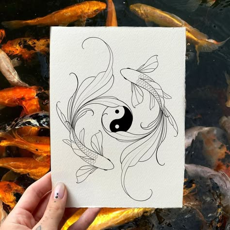 Black And White Betta Fish Tattoo, Two Fish Drawing, Koi Fish And Flower Tattoo, Koi Fish Tattoo Stencil, Koi Fish Yin Yang, Carp Tattoo, Koi Fish Drawing, Nightmare Before Christmas Tattoo, Japanese Dragon Tattoo