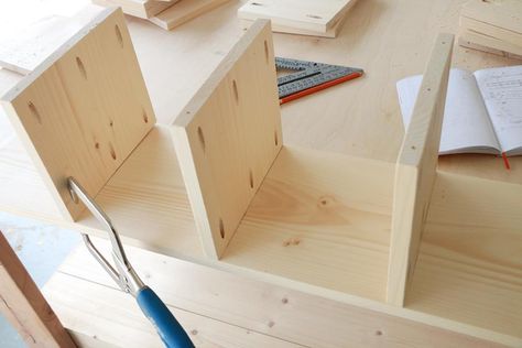 Kreg Tool | Innovative Solutions for All of Your Woodworking and DIY Project Needs Diy Cube Shelf, Cube Shelves Diy, Wooden Cubby Storage, Cubby Diy, Cubbies Storage, Diy Cubbies, Closet Organizer Plans, Diy Cube Storage, Ikea Algot