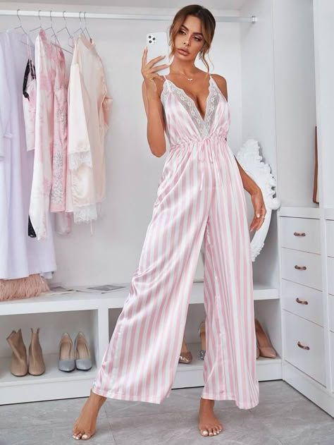 Elegant Pink Sleepwear For Sleepovers, Sleep Wear For Women Nightwear, Elegant Pink Sleepwear For Pajama Party, Feminine Satin Sleepwear For Home, Elegant Fitted Pink Sleepwear, Sleep Wear, Casual Pink Sleepwear With Lace Trim, Sleep Wear For Women, Mode Batik