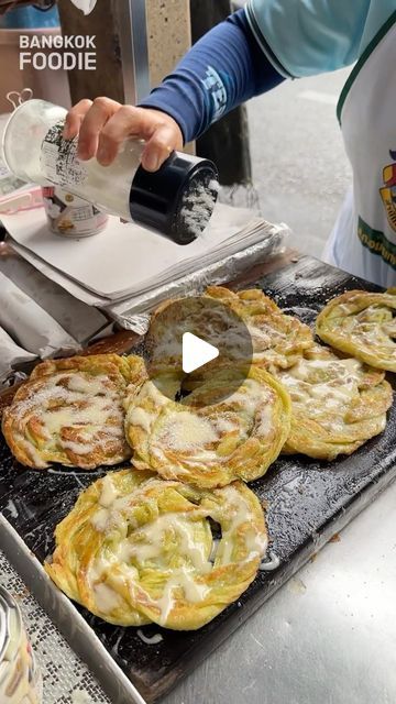 Bangkok Foodie on Instagram: "Thai Banana Roti street food🍌" Thai Roti, Banana Roti, Banana Fried, Thai Banana, February 13, Street Food, Buns, Bangkok, Travel