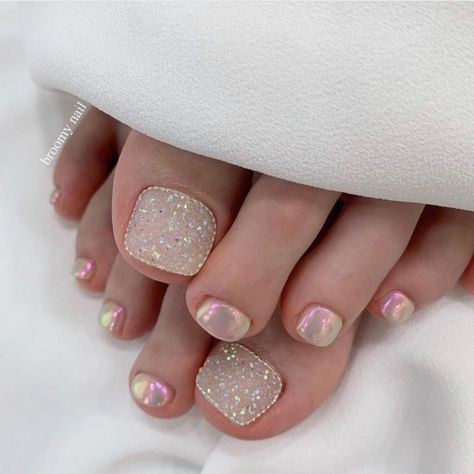 50 Best Wedding Toe Nails : Nude Holographic 1 - Fab Mood | Wedding Colours, Wedding Themes, Wedding colour palettes Holographic Toe Nails, Wedding Day Nails For Bride, Wedding Toe Nails, Fab Mood, Mood Wedding, Wedding Toes, Simple Toe Nails, Wedding Day Nails, Recipes Using Bananas