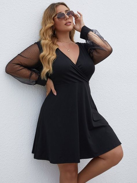 Black Cocktail Dress Short Plus Size, Dinner Dress Evening Casual, Plus Size Outfits For Going Out, Night Out Looks Plus Size, Plus Size Little Black Dress, Clubbing Outfit, Mesh Panel Dress, Swiss Dot Dress, Plus Size Party Dresses