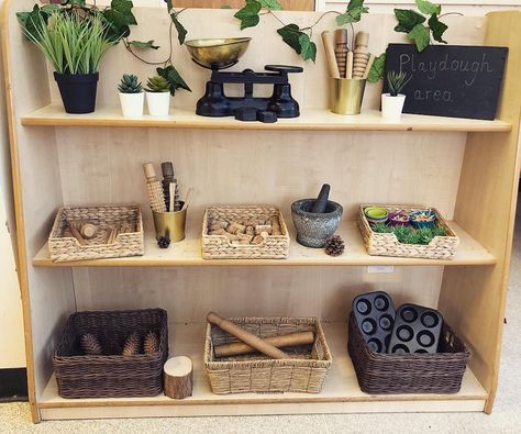 •PLAYDOUGH• Some newly revamped playdough shelves in my classroom. This area is already a popular area, but now it looks beautiful! I’ll… Reggio Learning Centres, Playdough Provocations, Playdough Station Curiosity Approach, Playdough Provocations Reggio, Playdoh Provocation, Creative Area Eyfs, Playdough Area, Nursery Room Ideas Childcare, Playdough Station