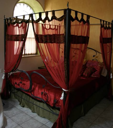 Love love love this bed!!! Red Bedroom Design, Red Bedroom Decor, Comfy Beds, Creepy Decor, Red Bedroom, Everything Red, Four Poster Bed, Dreams Beds, Goth Home Decor