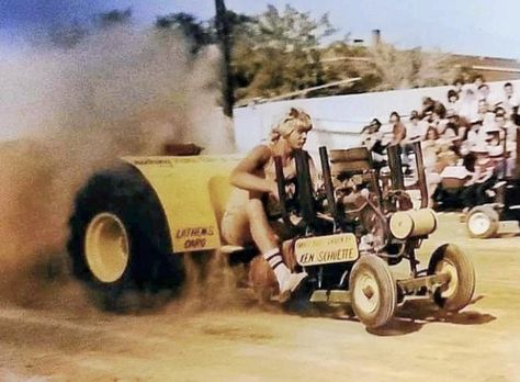 Tractor Pulls, Truck And Tractor Pull, Pulling Tractors, Truck Pulls, Tractor Pulling, Tractor, Monster Trucks, Trucks