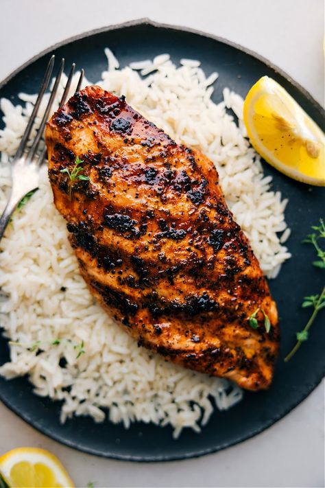 Best Chicken Rub Dry Rub For Grilled Chicken, Chicken Rubs For Grilling, Chicken Rub Recipes Ovens, Best Chicken Rub, Grilled Chicken Rub, Grilled Chicken Seasoning, Chipotle Chicken Marinade, Chicken Rub Recipes, Dinners With Chicken