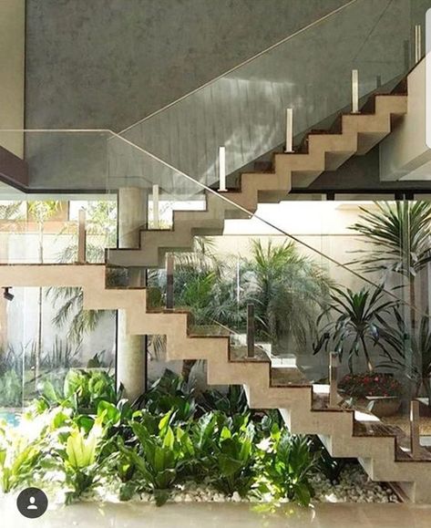 20 Most Creative Indoor Garden Ideas In Under The Stairs | Home Design And Interior Small Garden Under Stairs, Under Stairs Pantry, Under Stairs Nook, Stair Nook, تحت الدرج, Garden Stairs, Under The Stairs, Stairway Design, Modern Stairs