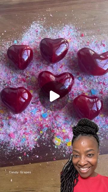 51K views · 7.2K likes | JuJu Louise Bell on Instagram: "❤️𝓢𝓱𝓪𝓹𝓮 𝓒𝓪𝓷𝓭𝔂 🍇#checkitoutguys😎😎 #candygrapes #grapes #valentines #foodie #yummy" Grape Dessert Recipes, Grape Dessert, Candied Grapes Recipe, Grape Uses, Heart Shaped Candy, Gluten Free Candy, Grape Recipes, Piping Icing, Candied Fruit