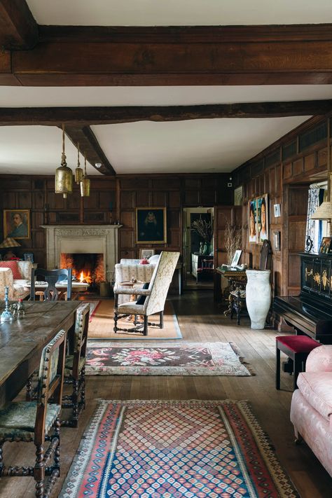 Asthall Manor | House & Garden Country Manor Interior, Mapperton House Interior, Manor Houses Interior, English Manor Interior, English Manor Houses Interior, Old World Decorating, Jacobean House, Manor House Interior, Mitford Sisters